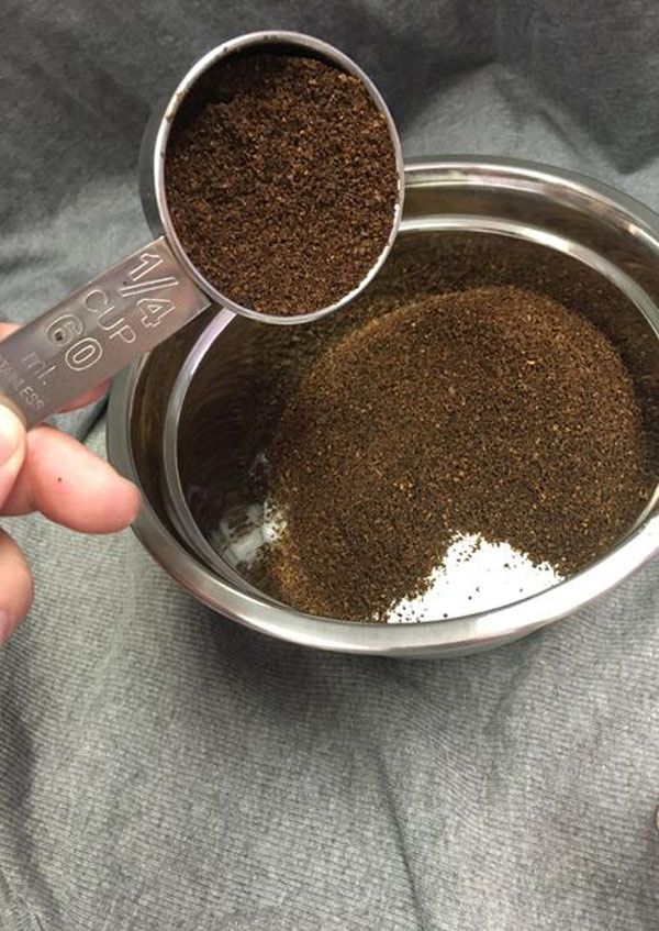 اسکراب خانگی پوست با قهوه و نارگیل