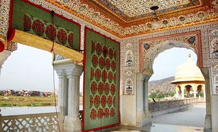 این کاخ روی آب شناور است +عکس