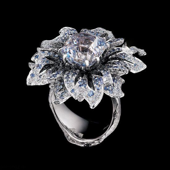 جواهرات و زیورآلات زیبا از برند Jewellery Theatre