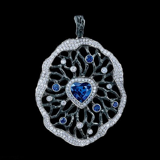 جواهرات و زیورآلات زیبا از برند Jewellery Theatre