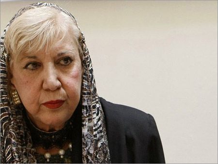 بیوگرافی و اشعار منتخب سیمین بهبهانی
