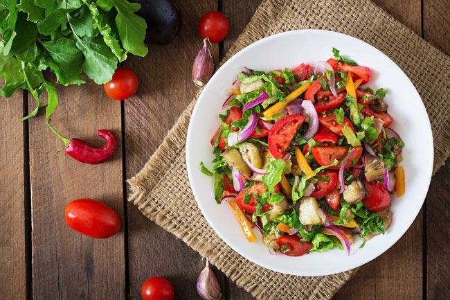 این غذاها آکنه را به کلی رفع می کنند