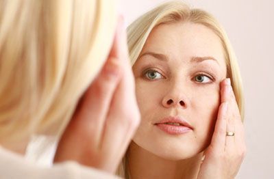 درباره فواید اسیدهای صورت و شادابی پوست