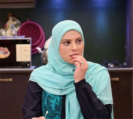بیوگرافی و تصاویر روشنک عجمیان بازیگر