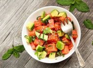 این غذاها آکنه را به کلی رفع می کنند
