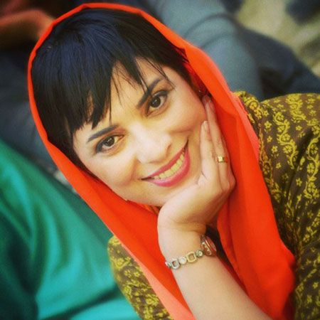 بیوگرافی و تصاویر روشنک عجمیان بازیگر
