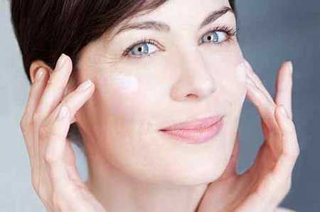 توصیه هایی به خانم های با پوست حساس