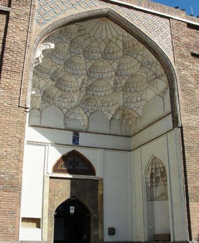 نگاهی به موزه قرآن در مسجد صاحب الامر تبریز نگاهی به موزه قرآن در مسجد صاحب الامر تبریز
