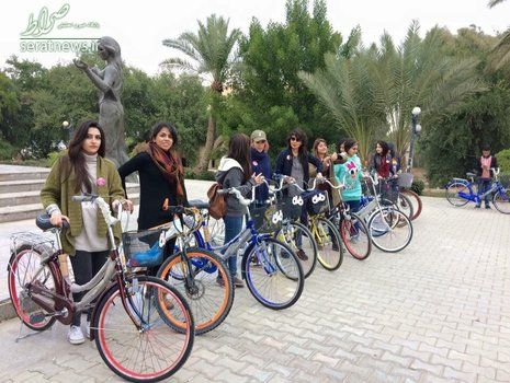 عکسهای دوچرخه سواری دختران زیبای عراقی