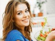 بهترین توصیه های تغذیه ای مناسب برای خانم ها