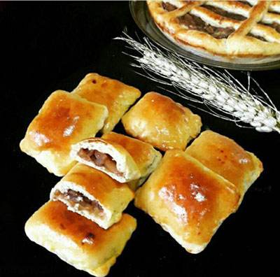 آموزش تهیه نان مغزدار همراه با دارچین