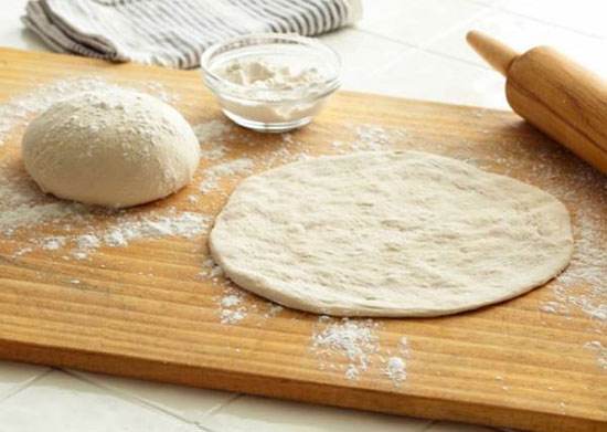 آموزش درست کردن خمیر پیتزا به روش ترکی