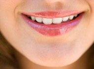 حجم دادن به لب ها با 5 روش طبیعی و آسان