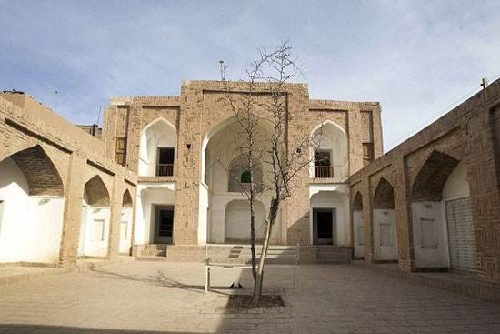 مروری بر خانه های قدیمی معروف ایرانی مروری بر خانه های قدیمی معروف ایرانی