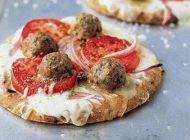 طرز تهیه پیتزای گوشت قلقلی خوش طعم