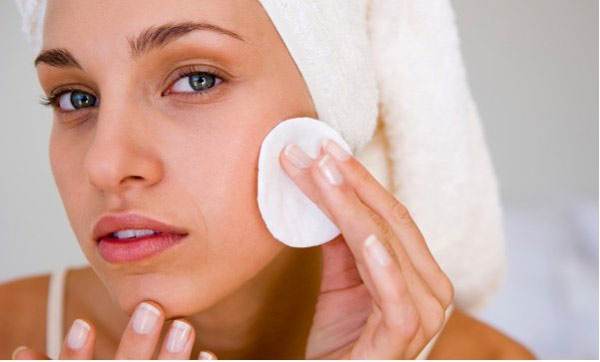 خاصیت های مفید آب گازدار برای پوست