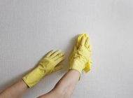 چگونه لکه دوده را از روی دیوار پاک کنیم؟