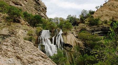 سفر به آبشار زیبا و دیدنی تنگ تامرادی