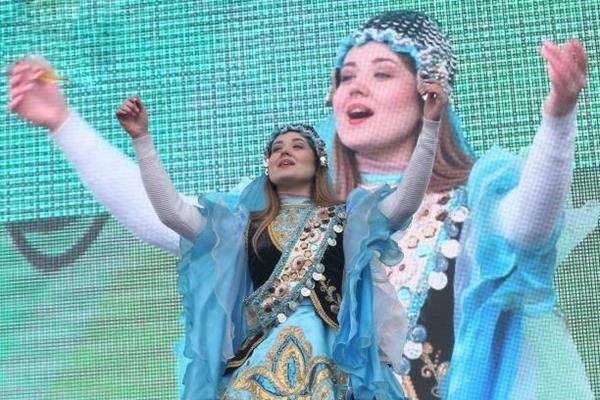کارناوال نوروزی دختران زیبای تاتار در روسیه