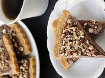 طرز تهیه شورت برد فندقی شیرینی خوش طعم