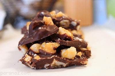 طرز تهیه دسر آجیل چاکلت خوش طعم