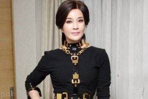 چهره باورنکردنی بازیگر چینی 61 ساله را ببینید