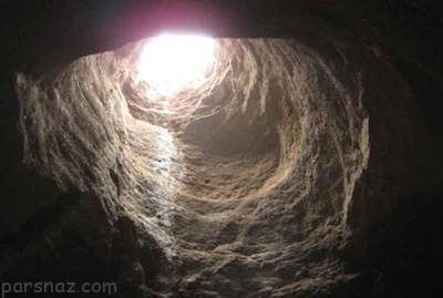 ریشه مثل از چاله در آمدن و به چاه افتادن