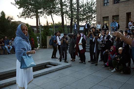 مهناز افشار درمیان بازیگران سریال شهرزاد