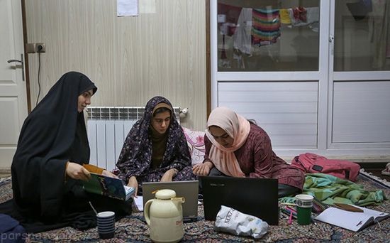 نگاهی به گذران زندگی دانشجویان در خوابگاه