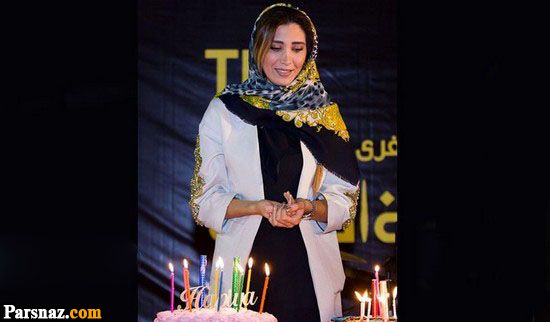 هنرمندان در افتتاحیه کافه بازیگر مشهور و دخترش