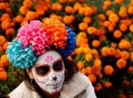 فستیوال زنان مطلقه و دختران باکره به شکل ترسناک