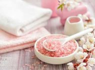 تاثیر عالی استفاده از نمک در سلامت موها