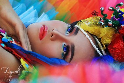 مرور جالب ترین اخبار جهان از عکاس بی دست تا مرد بارانی