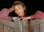 بازیگر پزشک دهکده هم قربانی آزار جنسی شده است
