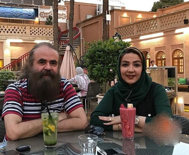 جنجال 28 سال اختلاف سن خانم بازیگر جوان سارا صوفیانی و همسرش