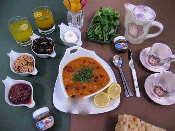 مدل های تزیین سفره افطاری ماه رمضان 98 (تزیینات سفره ماه رمضان)