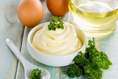 کاربردهای جالب سس مایونز در خانه +روش تهیه خانگی سس سفید