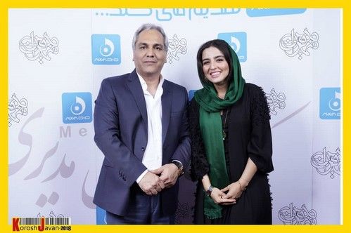 سوپر استارها در کنسرت مهران مدیری | خواندن ترانه سوغاتی مرحوم هایده
