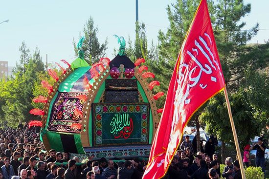 معروف ترین رسم های عزاداری ماه محرم در ایران + عکس