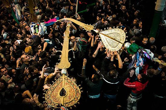 معروف ترین رسم های عزاداری ماه محرم در ایران + عکس