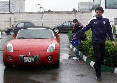 خواننده ها و فوتبالیست ها و هنرمندان مشهور ایرانی چه ماشین هایی سوار می شوند؟