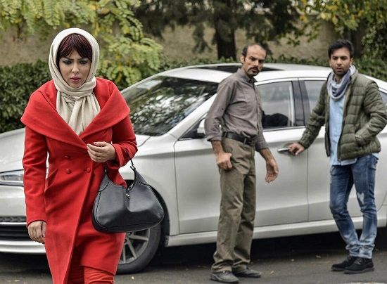 جرم متلک پرانی به زنان و مزاحمت خیابانی + نحوه شکایت و رسیدگی به جرم