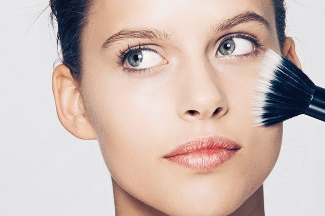 چگونه در محل کار آرایش کنیم؟ | نکات آرایش اداری و کارمندی