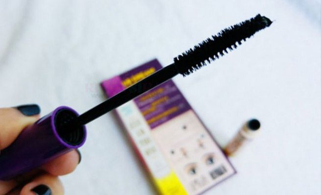 چگونه در محل کار آرایش کنیم؟ | نکات آرایش اداری و کارمندی
