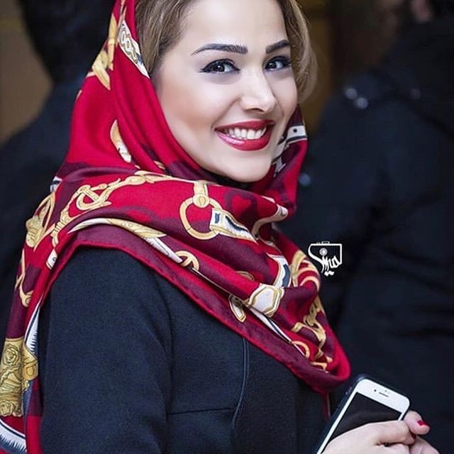 بیوگرافی مهرناز دبیرزاده و همسرش + عکس های مهرناز دبیرزاده + مصاحبه و اینستاگرام