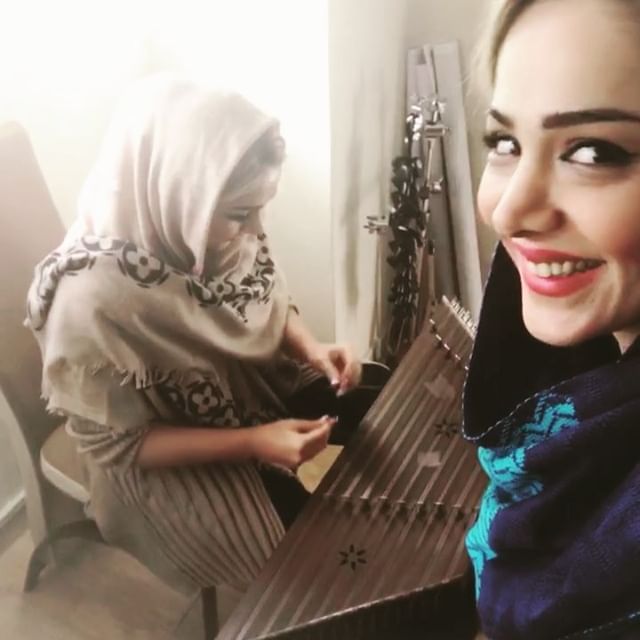 بیوگرافی مهرناز دبیرزاده و همسرش + عکس های مهرناز دبیرزاده + مصاحبه و اینستاگرام