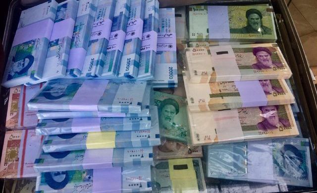 تعبیر خواب پول و گنج | دیدن پول در خواب چه معنایی دارد؟