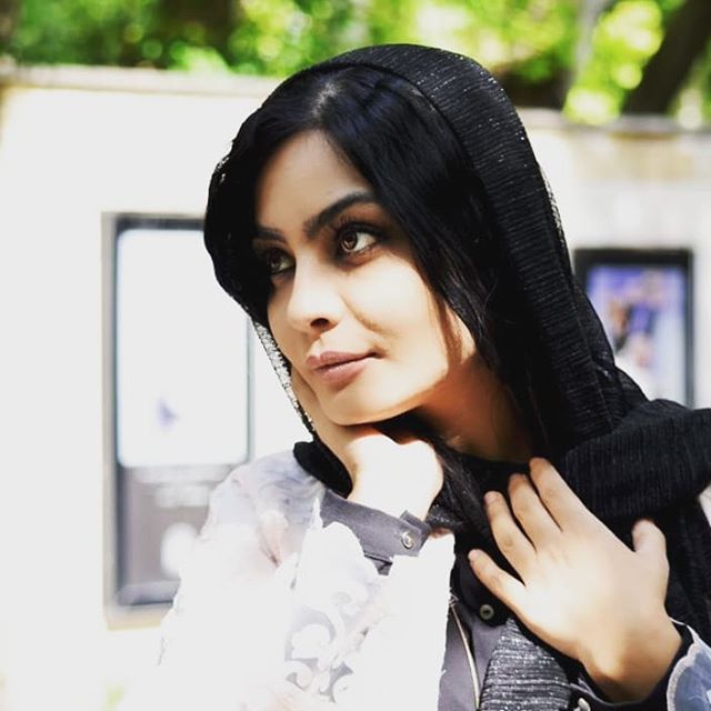 بیوگرافی تمام بازیگران سریال شرایط خاص + عکس های بازیگران سریال شرایط خاص
