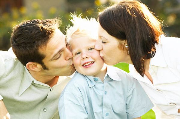 تعبیر خواب بوسیدن | دیدن خواب بوسه و بوسیدن چه معنایی دارد؟