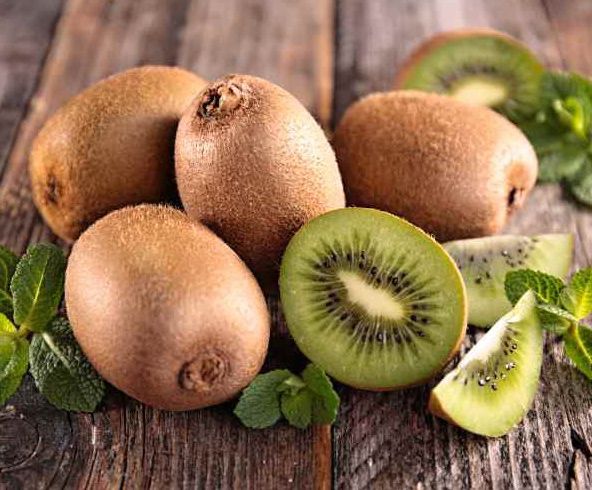 بهترین خواص کیوی | فواید اثبات شده کیوی برای سلامتی و زیبایی
